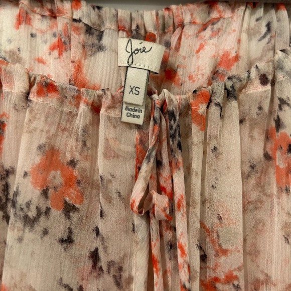 Wrenna Water Color Floral Print Top in Smokey - Picture 2 of 4